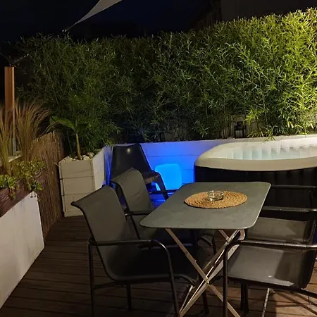 Apartment Duplex Avec Spa Et Terrasse En Plein Centre Du Village *