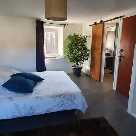 Duplex Avec Spa Et Terrasse En Plein Centre Du Village * Saint-Jean-du-Gard